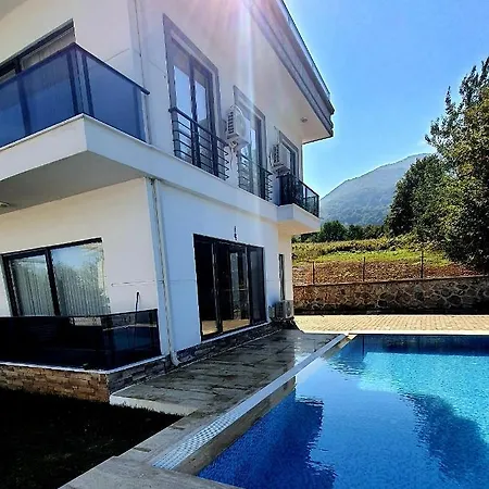 Willa White House Kocaeli
